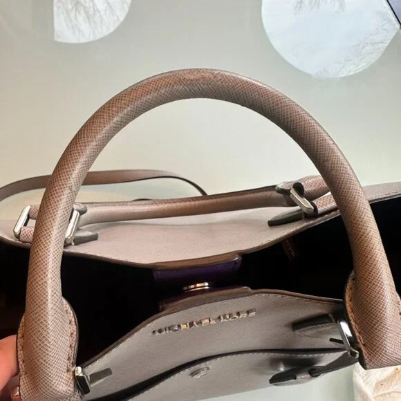 Michael Kors Greenwich Saffiano Leather Bucket Bag Grey/Purple, Arm & Crossbody - Picture 12 of 15